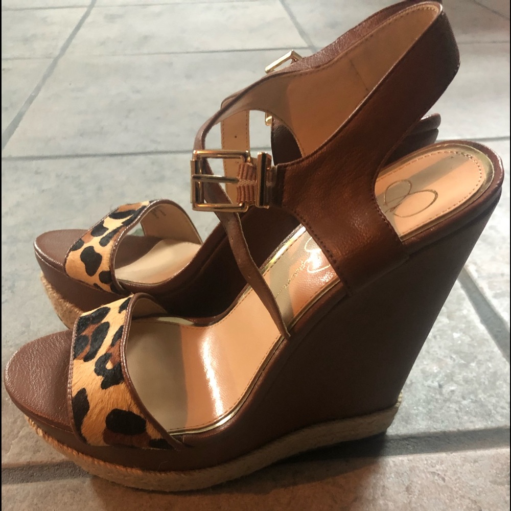 Shoes - Picture 2 of 3